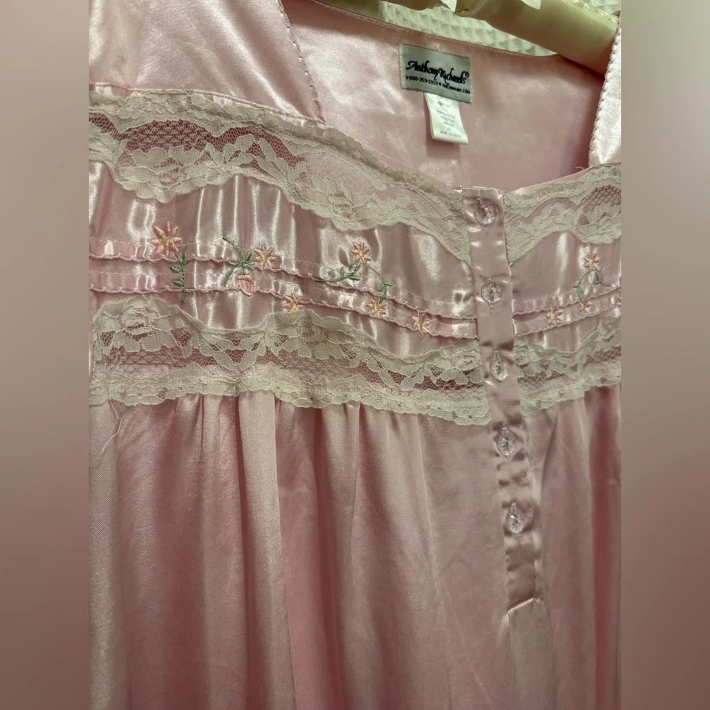 Vintage Anthony Richards Pink Satin Robe - 1X - Picture 4 of 6